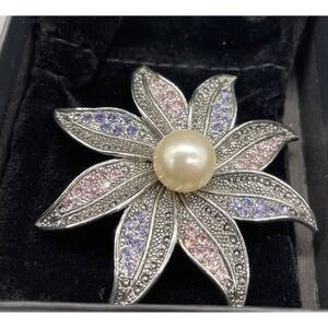 Vintage R.H Macy‎ & Co fine jewelry brooch/Pendant Pink purple flower